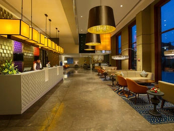 9306_ho_02_p_346x260