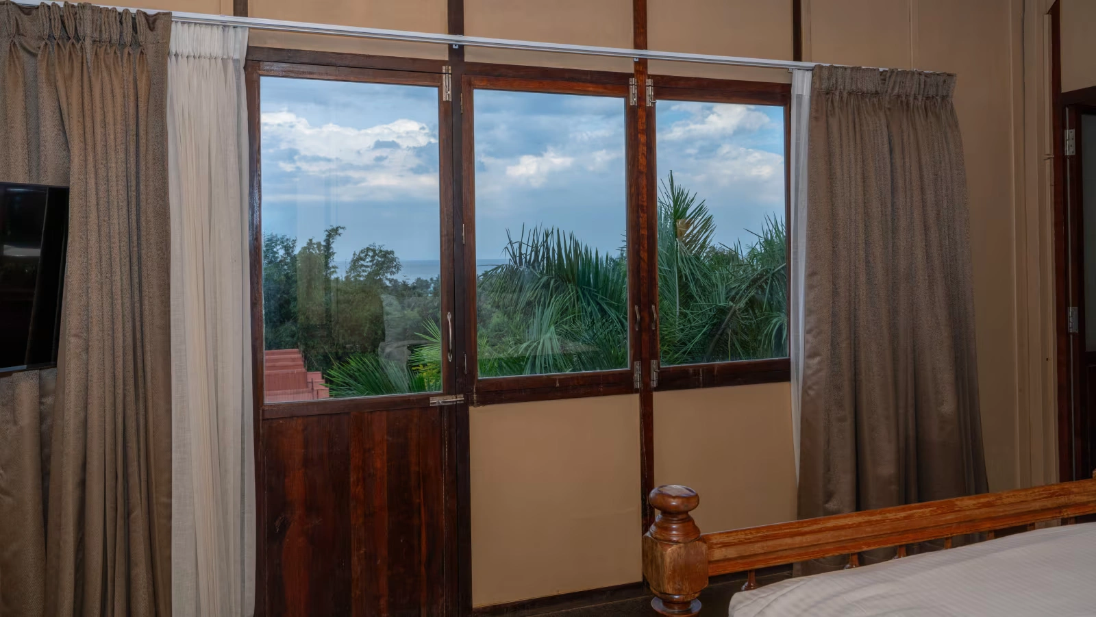 Superior_Bedroom_3_agrns7