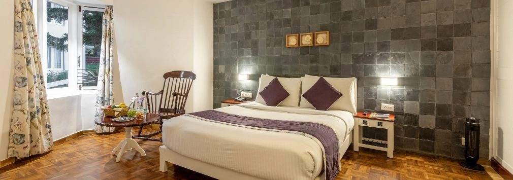 sterling-kodai-lake-premier-room-carousel-1.jpg.imgw.1280.1280